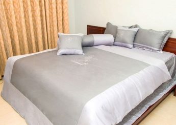 Hướng dẫn các bước vệ sinh đệm cao su khách sạn đúng cách